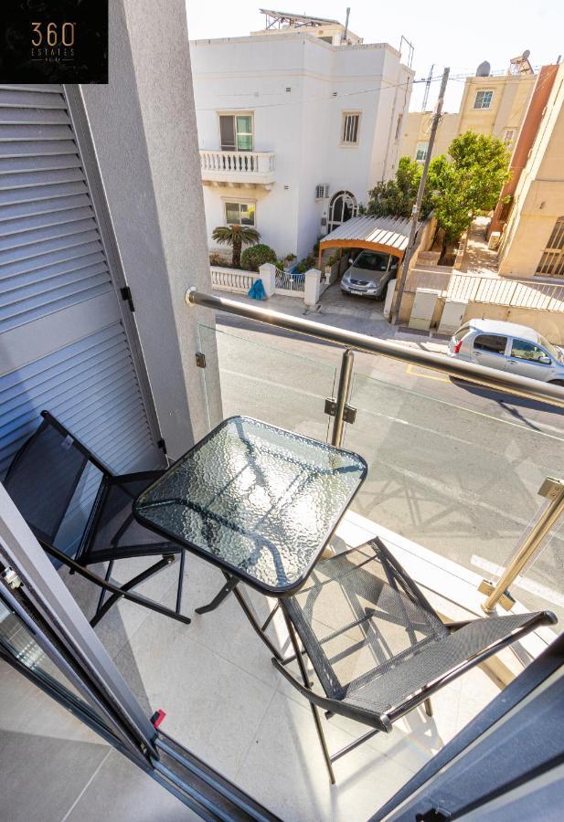 High-End Central Apt With Comfy Bed & Super Wifi By 360 Estates San Ġwann Esterno foto